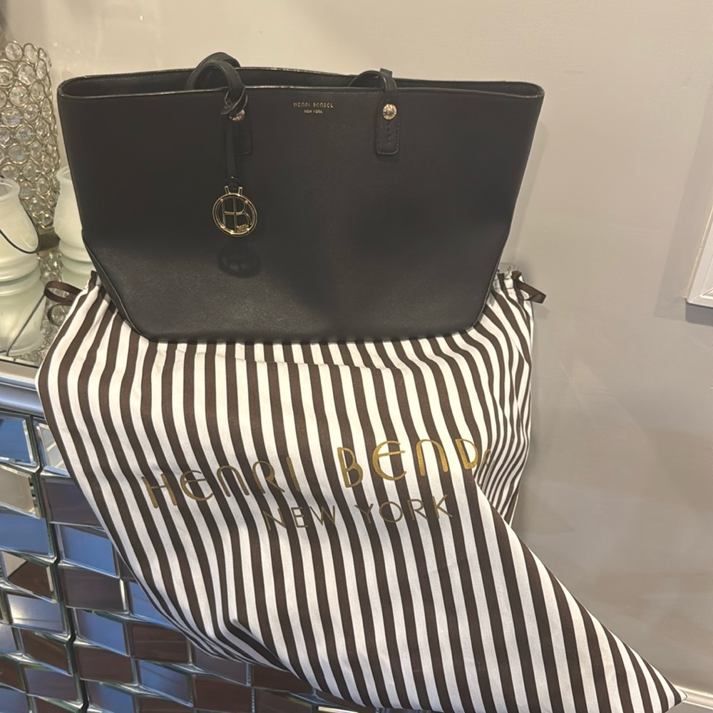 Henri Bendel Black Tote w/Duster Bag